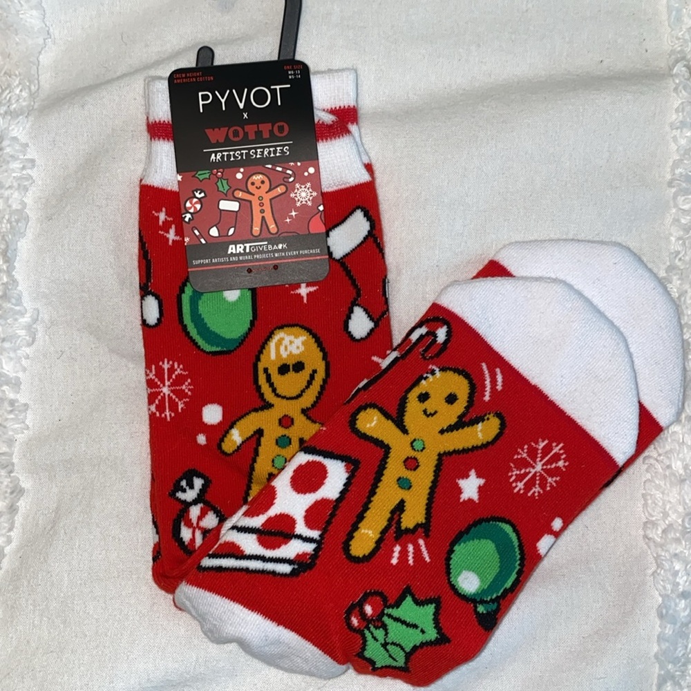 Red Gingerbread Holiday Socks